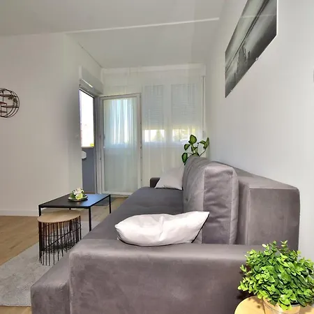 Apartman Maia